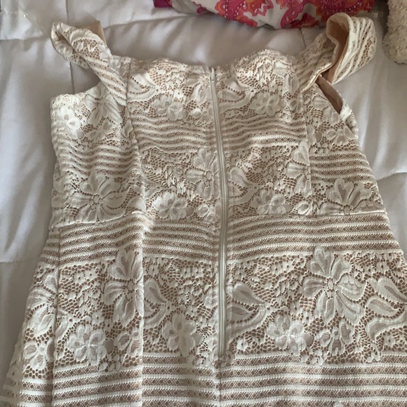 Dress - Picture 3 of 4